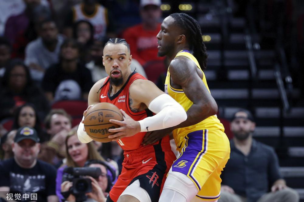 力于在国际 力于在国际