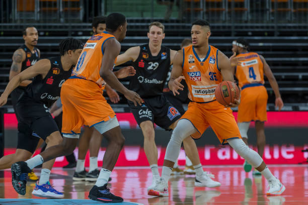 的表现再次 的表现再次