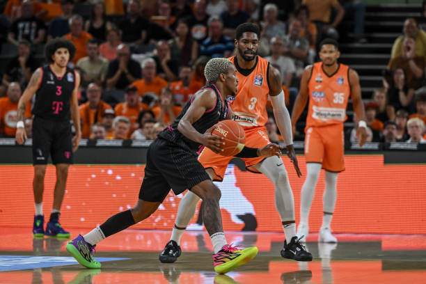 默契配合 默契配合